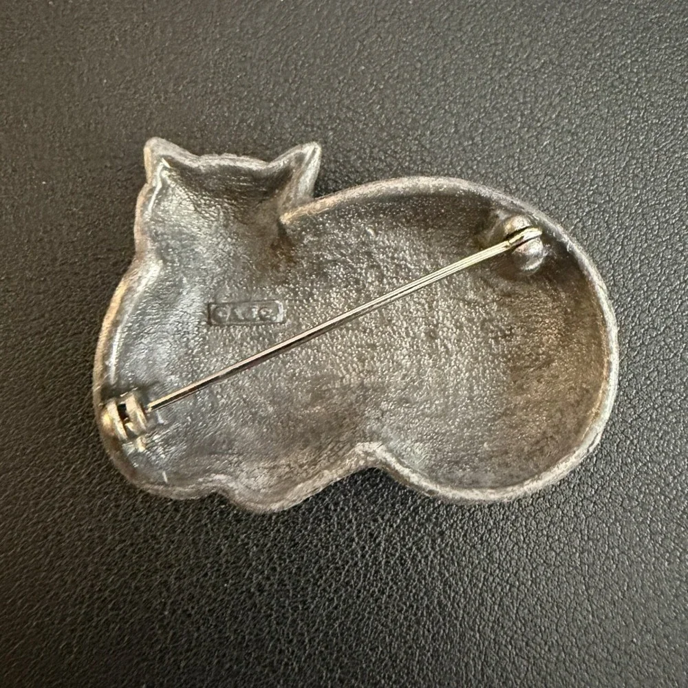 Vintage Cat Brooch Figural Patchwork Quilt Signed AJC